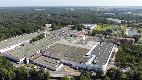 usine dior saint jean de braye contact